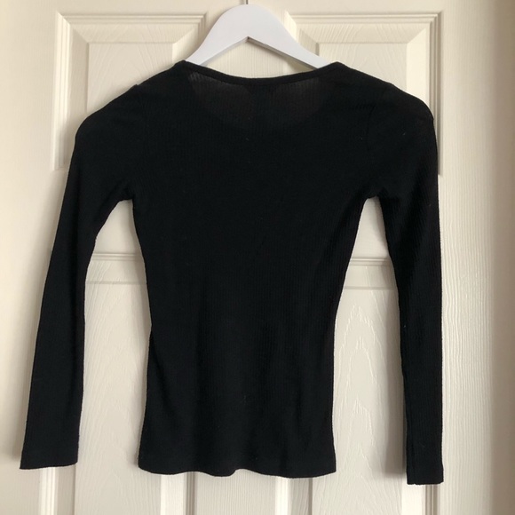 GUESS Ribbed Long Sleeve - Picture 2 of 4